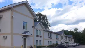 Quality Inn - Image 5