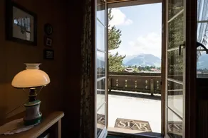 Big Luxurious Chalet in Schönried - Image 2