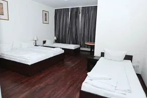 Hotel Arrival - Image 3
