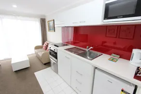 Bankside Waldorf Apartments - Image 2