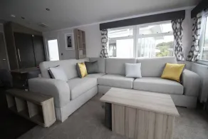 Lovely 2-bed Caravan in Seton Sands - Image 5