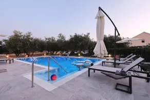 Villa Milka - heated pool - Image 5