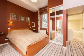 Granville - Image 3