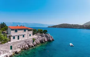Amazing Home in Smricevica With Wifi and 6 Bedrooms - Image 2