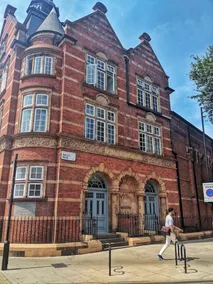 2 Bedroom Apartment in Kentish Town - Image 4