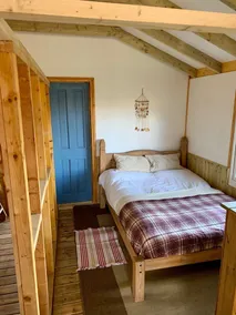 Beach Cabin - Image 3