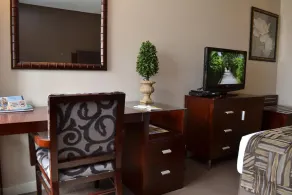 Madison Plaza Townsville - Image 2