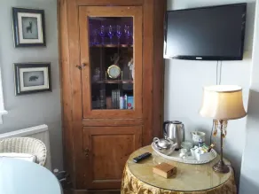 The Jasmine Room - Image 2
