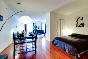 Bleury Furnished Suites by Hometrotting - Image 5
