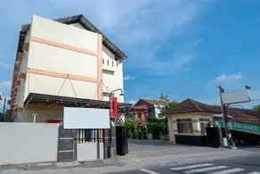 OYO 2432 Malioboro Upy Best Prime - Image 3