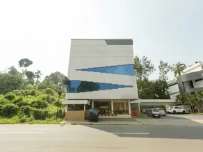 OYO Hotel Ivory Grande - Image 4