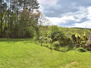 Beautiful Holiday Home in Wooded Grounds Near Villefranche-du-périgord - Image 2