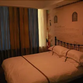 Lushan Xianting Theme Hotel - Image 4