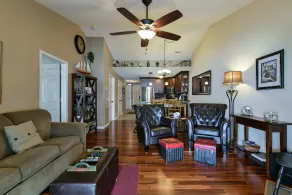 700 Emerald Point 3 Bedroom Condo - Image 3