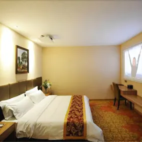 Yiyun Boutique Hotel - Image 3