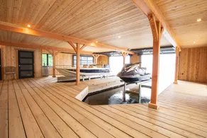 Post and Beam Lake Joe Gorgeous Cottage & Boathouse on a Quiet Lake Joseph Bay! - Image 5