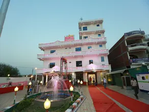 OYO Flagship Hotel Surya Galaxy - Image 3