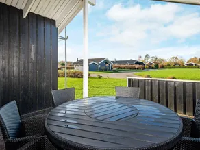 Welcoming Holiday Home in Juelsminde With Sauna - Image 5