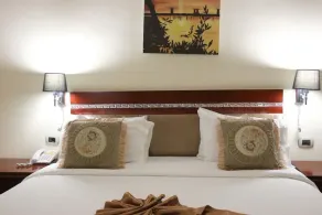 Kenenisa Hotel - Image 2