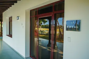 V Royal Luxury Villas - Image 2
