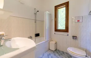 Stunning Home in San Giustino PG With 4 Bedrooms, Wifi and Outdoor Swimming Pool - Image 4
