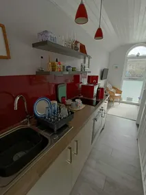 Beautiful 1-bed Riversi Cottage Located in Malpas - Image 2