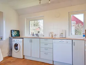 8 Person Holiday Home in Rø/gudhjem / Gudhjem - Image 2