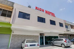 Super OYO 89495 Rich Hotel - Image 3