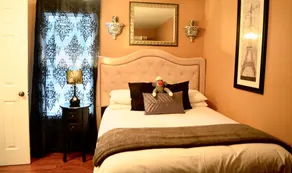 Distinctive Inns of Kingsville Inn136 - Image 3