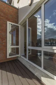 Luxurious Malahide Townhouse - Image 4