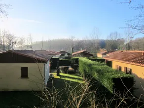Maison de 2 chambres avec piscine partagee terrasse amenagee et wifi a Estang - Image 2