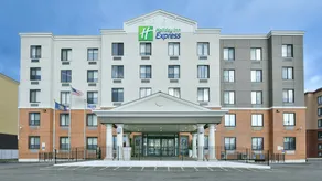 Holiday Inn Express Staten Island West - Image 5