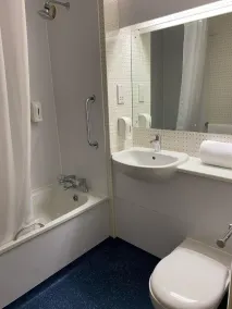 ibis budget Dundee Camperdown - Image 4