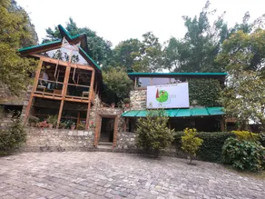Monolith Resort Bhimtal - Image 3