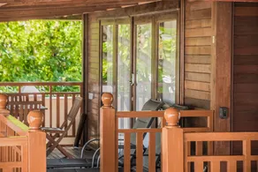 Lou Lou Bungalows - Image 3