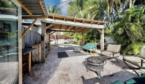 Tropical Oasis Fantastic 4 BD 3 BTH Home - Image 5