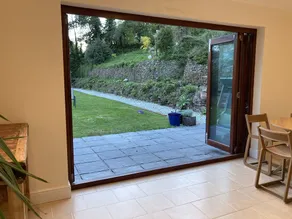 Stunning 4-bed House in Devon 10 Mins From Beach - Image 2