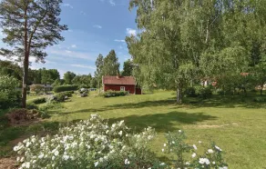 Gorgeous Home In Munkedal With Wifi - Image 4