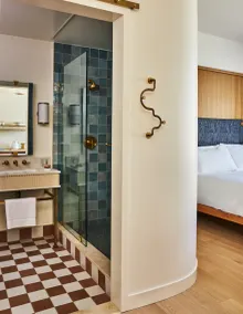 Alsace Hotel - Image 4