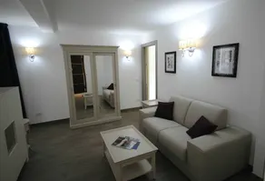 Guest House Cap Martin - Image 2
