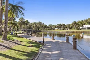 Serenity Bay Studio Apartment - Image 5