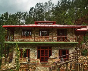 Kosi Valley Retreat - Image 5