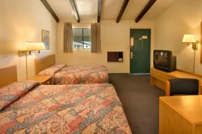 Peoria Inn - Image 2