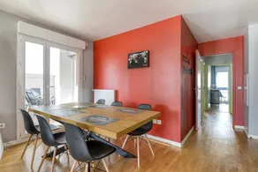 Spacious Apartment With Stunning View of Paris la Défense Fits up to 8 - Image 3