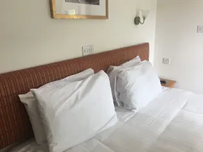 Winston Manor Guesthouse rooms - Image 3