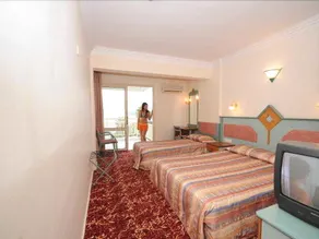Flamingo Hotel - Image 2