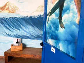 Red Star Surf - Image 3