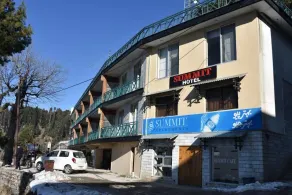 Summit Hotel & Apartments - Image 5