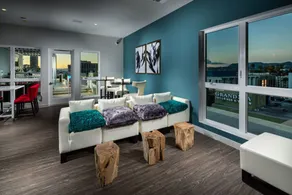 Resort Style Suites in Downtown LA - Image 2