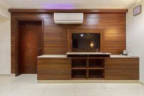 Al Bustan Hotel Suites - Image 2